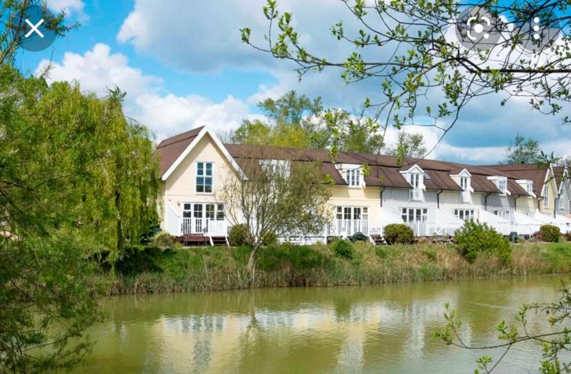Emerald Lake House サウス・サーニー エクステリア 写真
